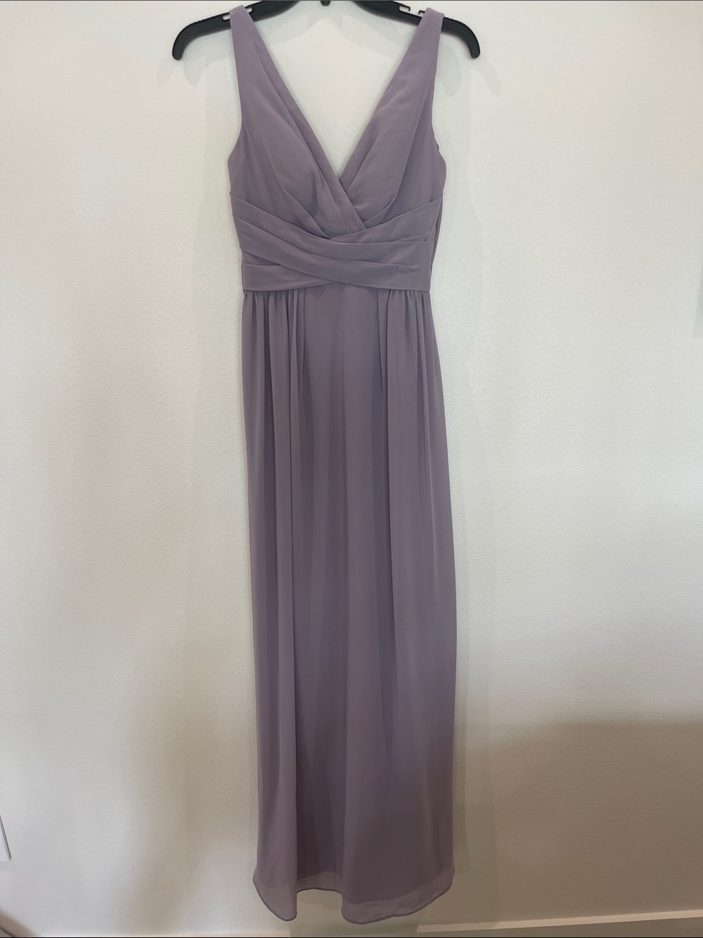 Elegant Lavender V-Neck Maxi Dress - bridesmaid dress